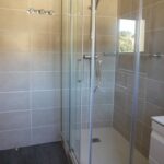 Location avec salle de bain équipée d’un lave-linge