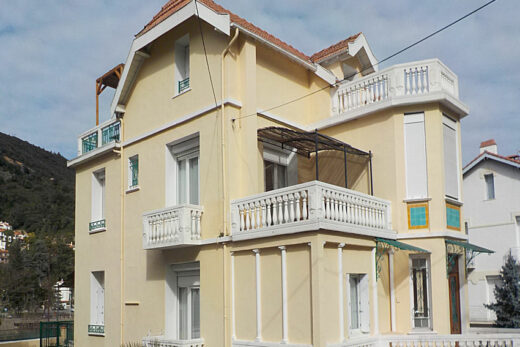 meuble moderne reflète le charme d'Amélie les bains